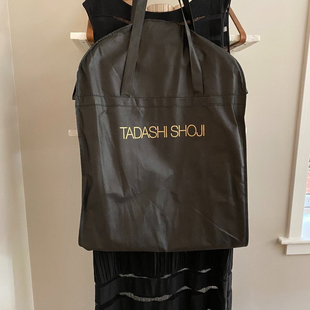 Tadashi Shoji Black Pintuck Jersey Sleeveless Gown - Picture 5 of 12